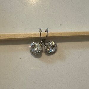 Elegant Silver Touchstone  Crystal Like  Drop Earrings